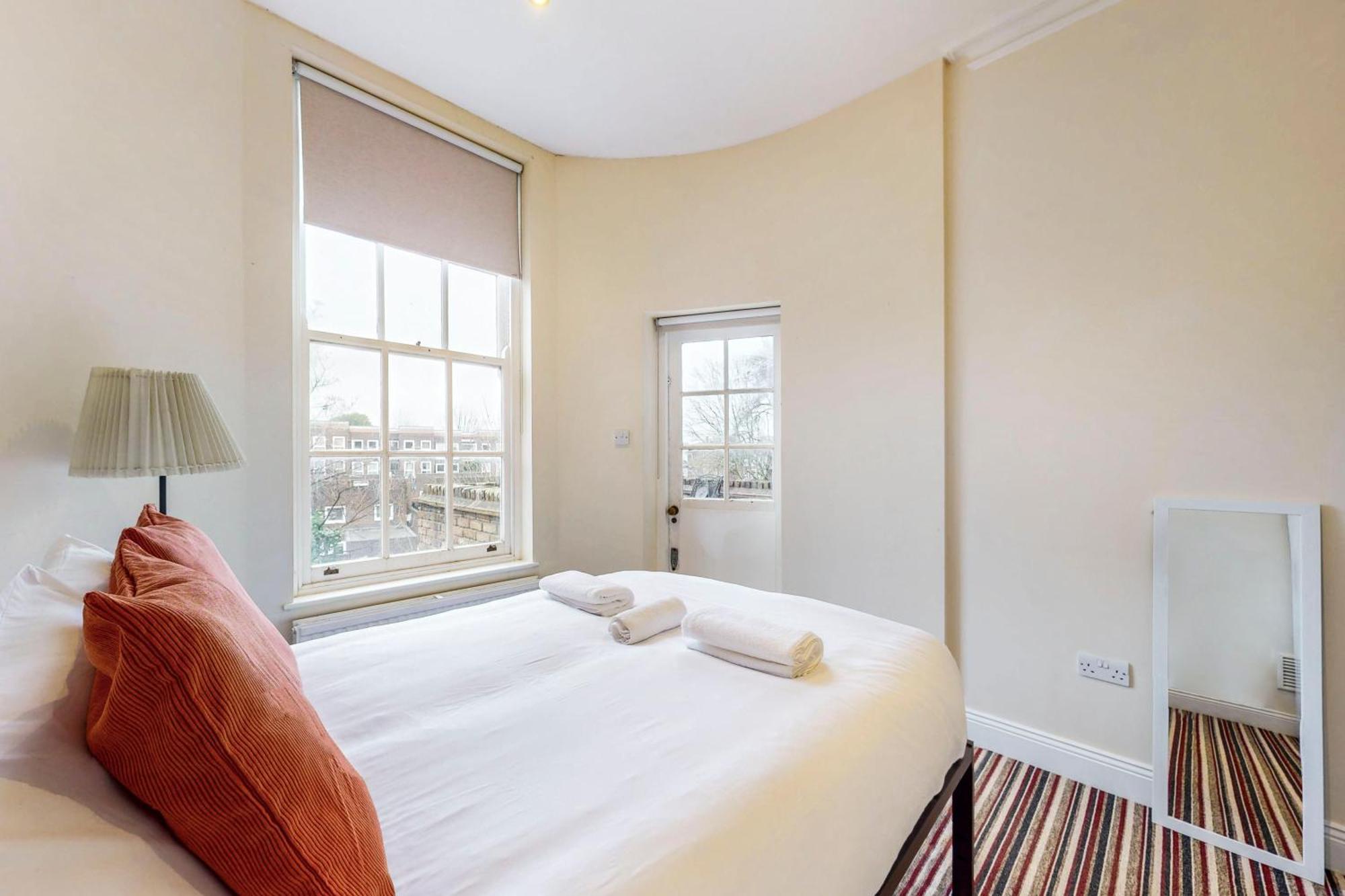 Appartement Charming Victorian 1-bed Flat-3 Mins To Bus Stop